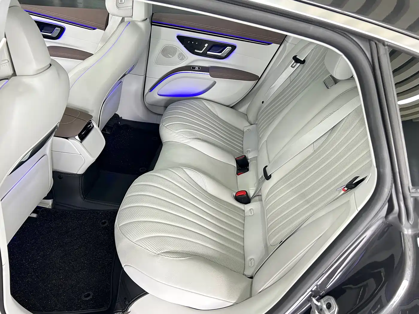 Mercedes-Benz EQS 2023 450+ Pioneer Edition фото 15