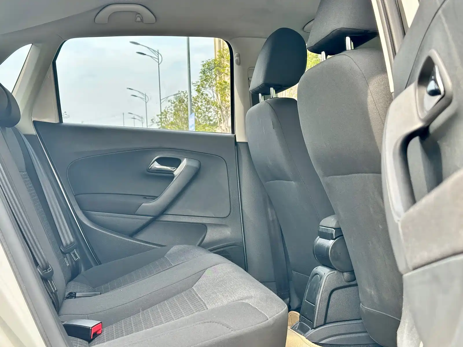 Фото 24 - Volkswagen Polo