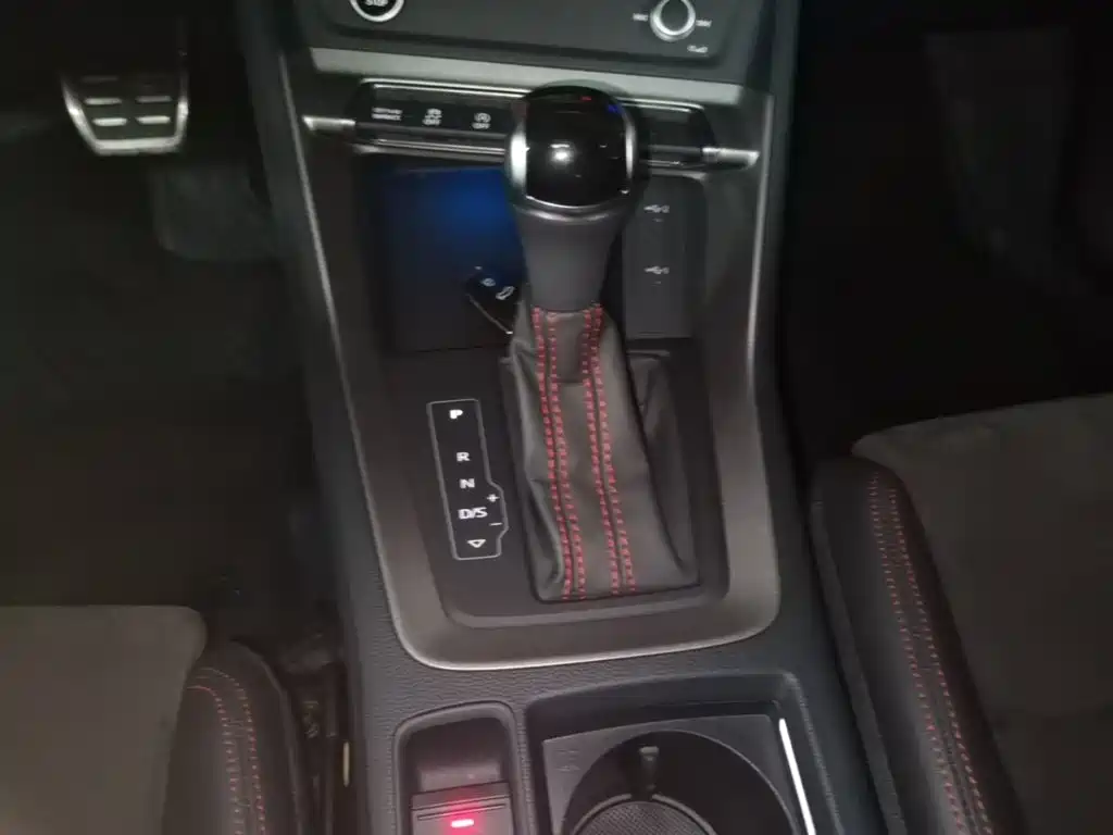 Фото 14 - Audi Q3