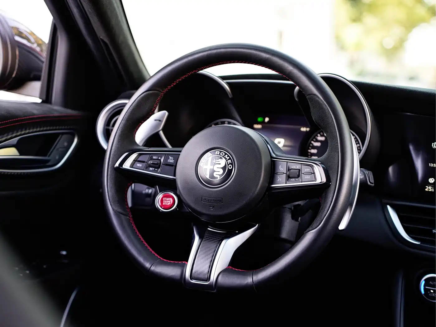 Alfa Romeo Giulia 2021 GTA фото 21