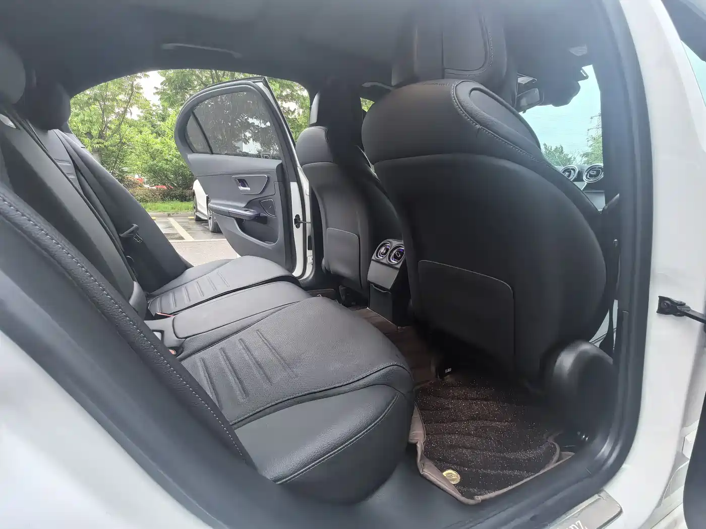 Mercedes-Benz C-Class 2024 C 260 L Sport фото 8