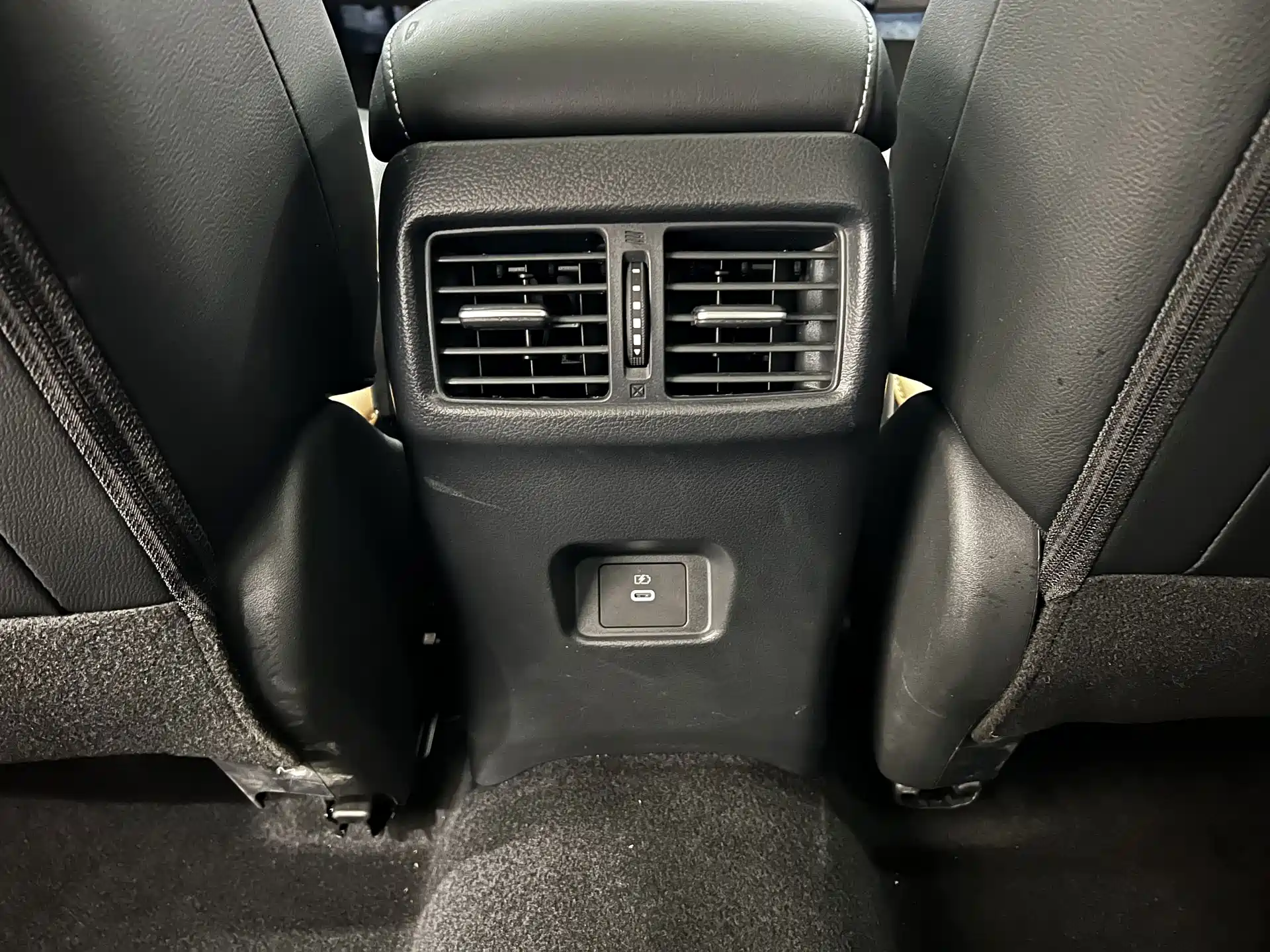 Фото 25 - Nissan Sylphy