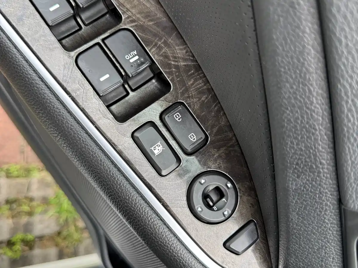 Kia K5 2014 2.0L Automatic LUXURY фото 20