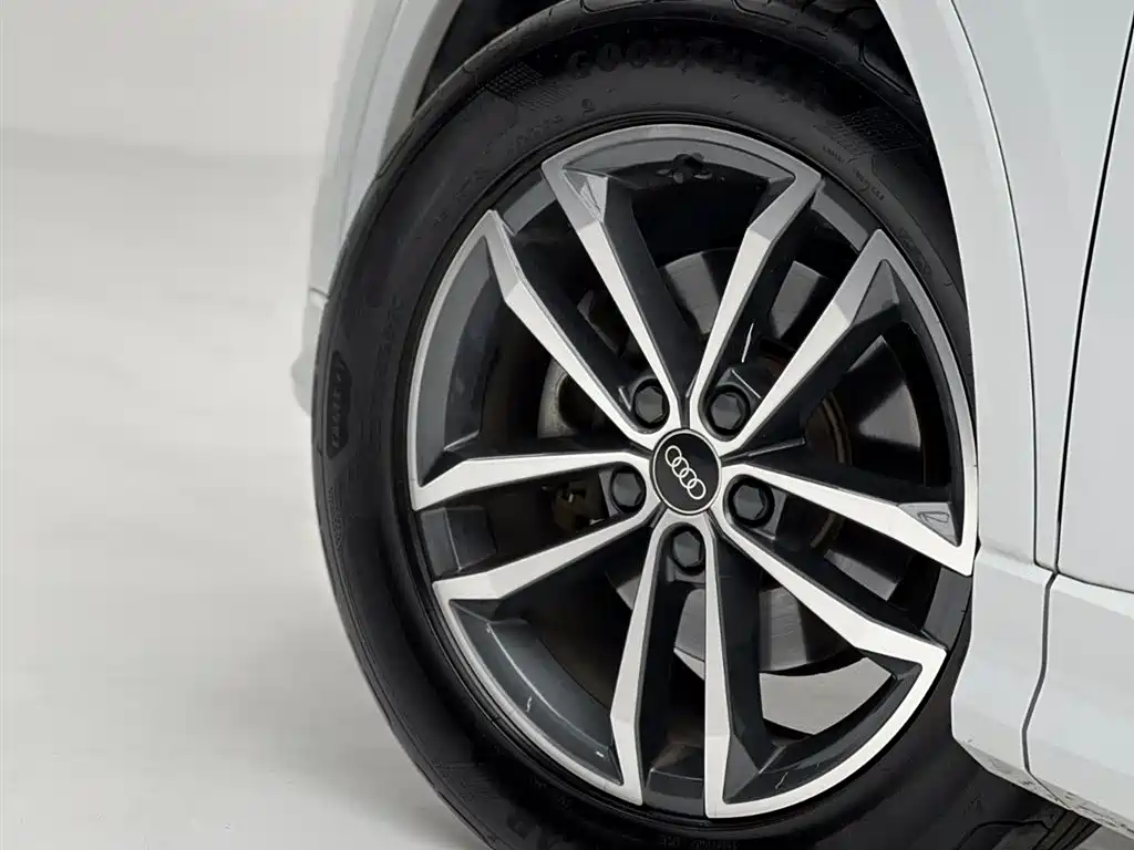 Audi Q3 2022 35 TFSI Progressive Dynamic фото 14