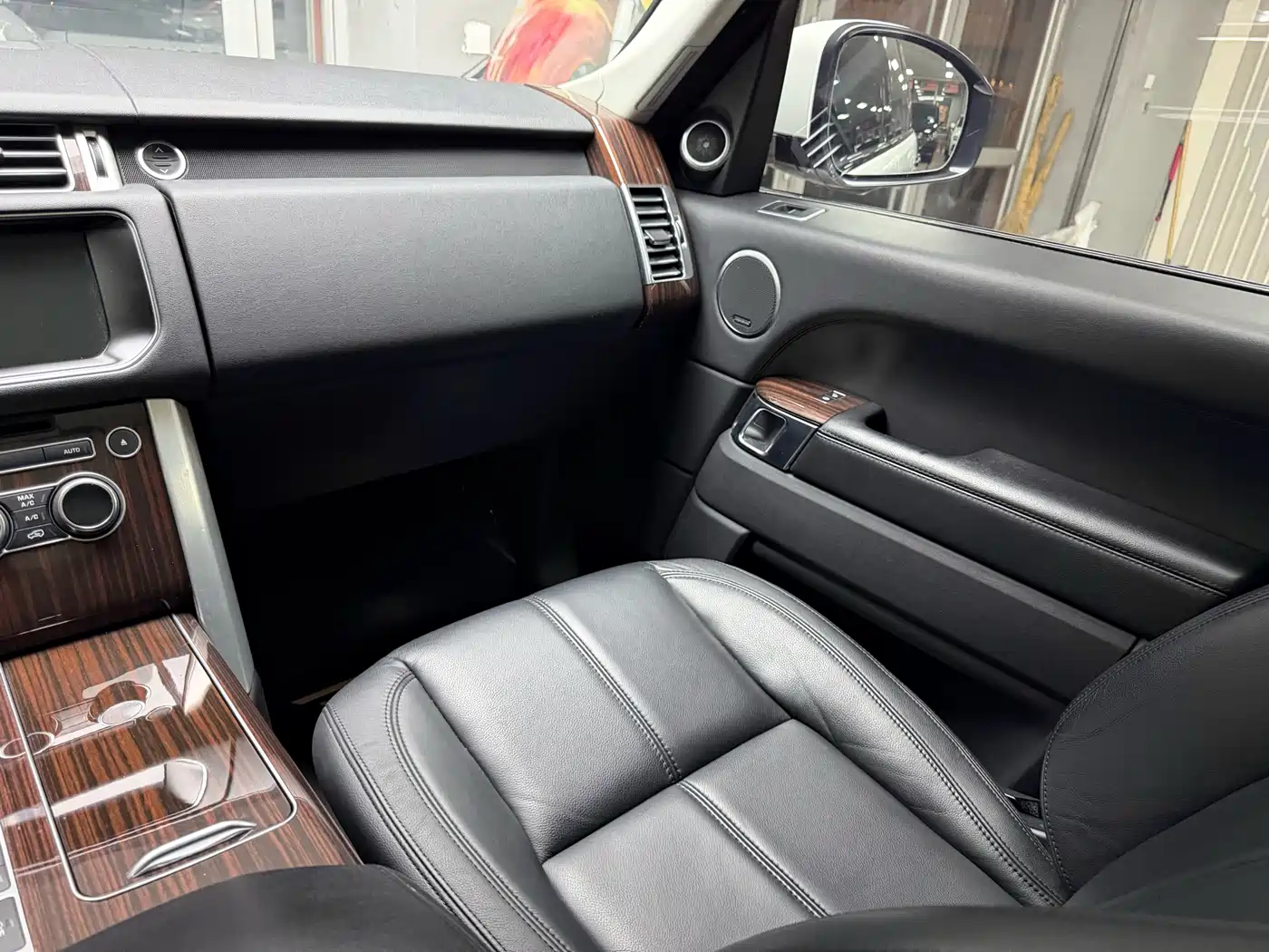 Land Rover Range Rover 2016 3.0 SC V6 Vogue фото 34