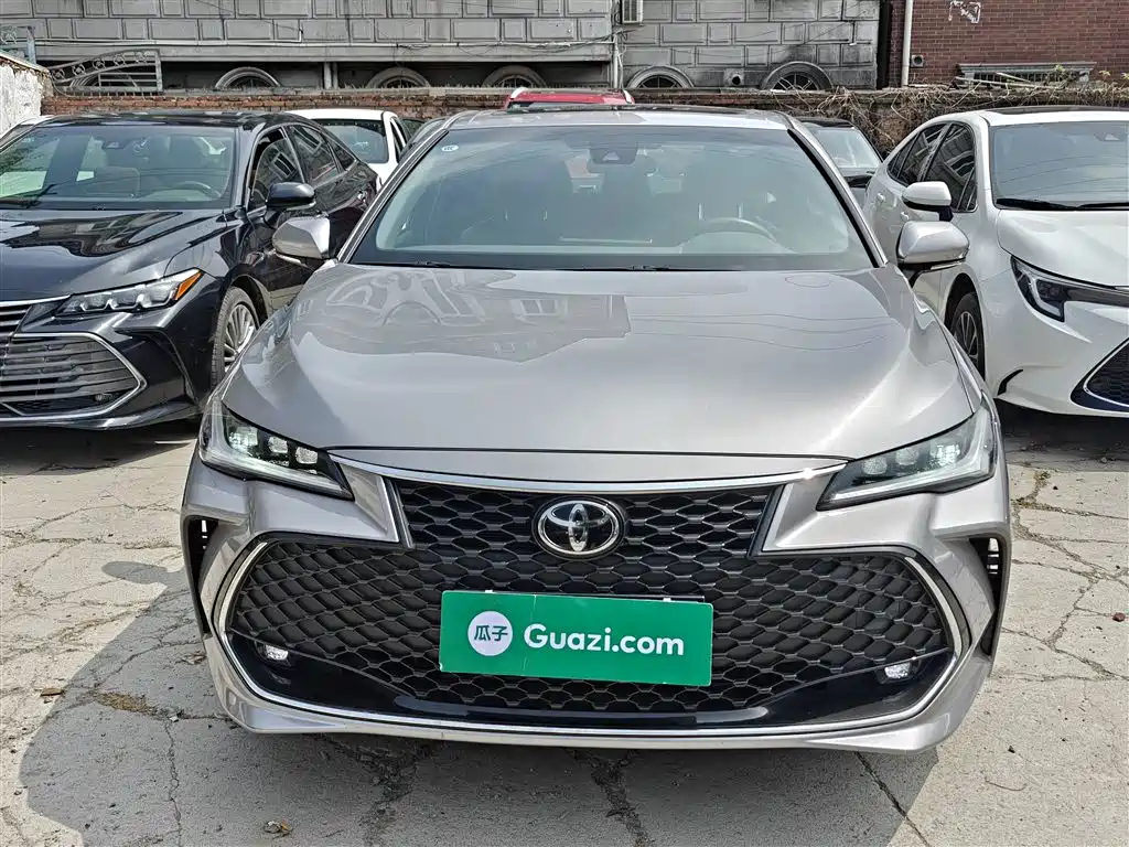 Toyota Avalon 2023 2.5L Luxury Edition фото 3