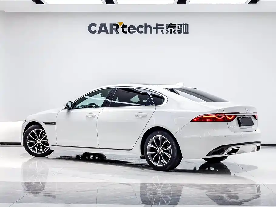 JAGUAR XFL