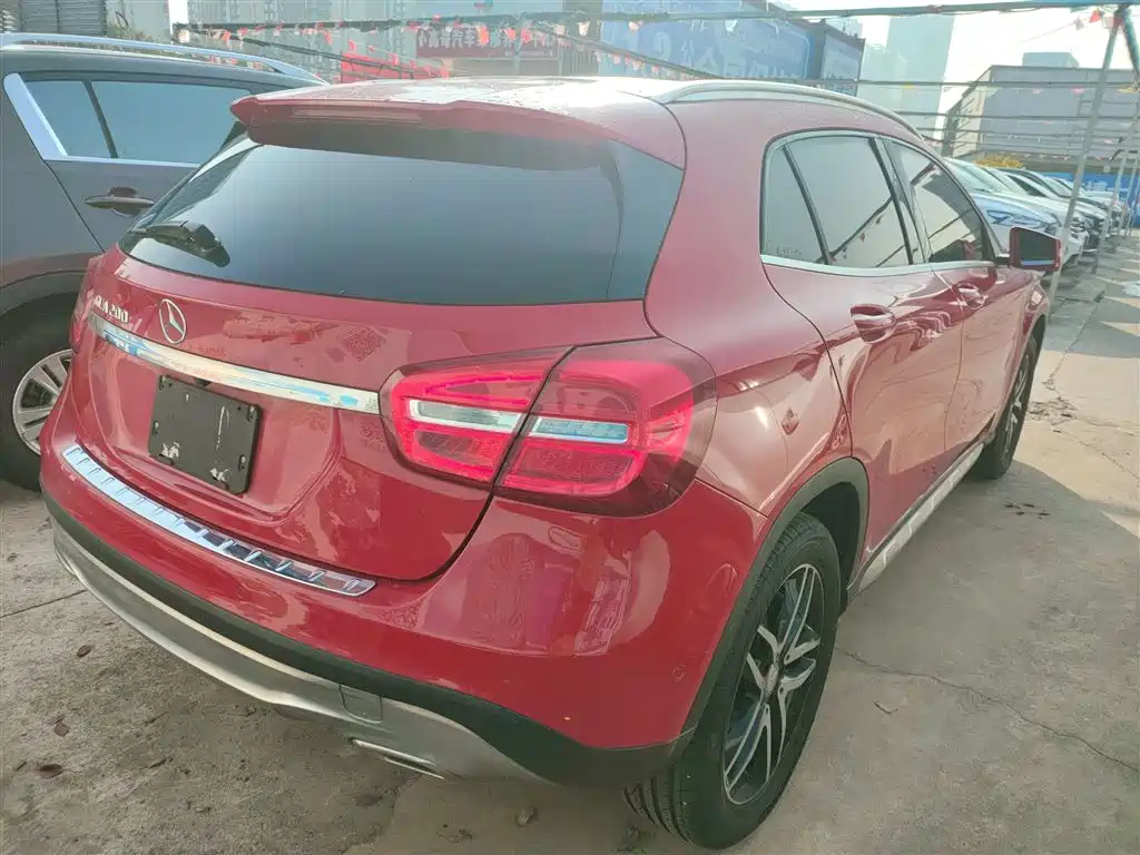 Mercedes-Benz GLA 2015 GLA 200 Fashion фото 6