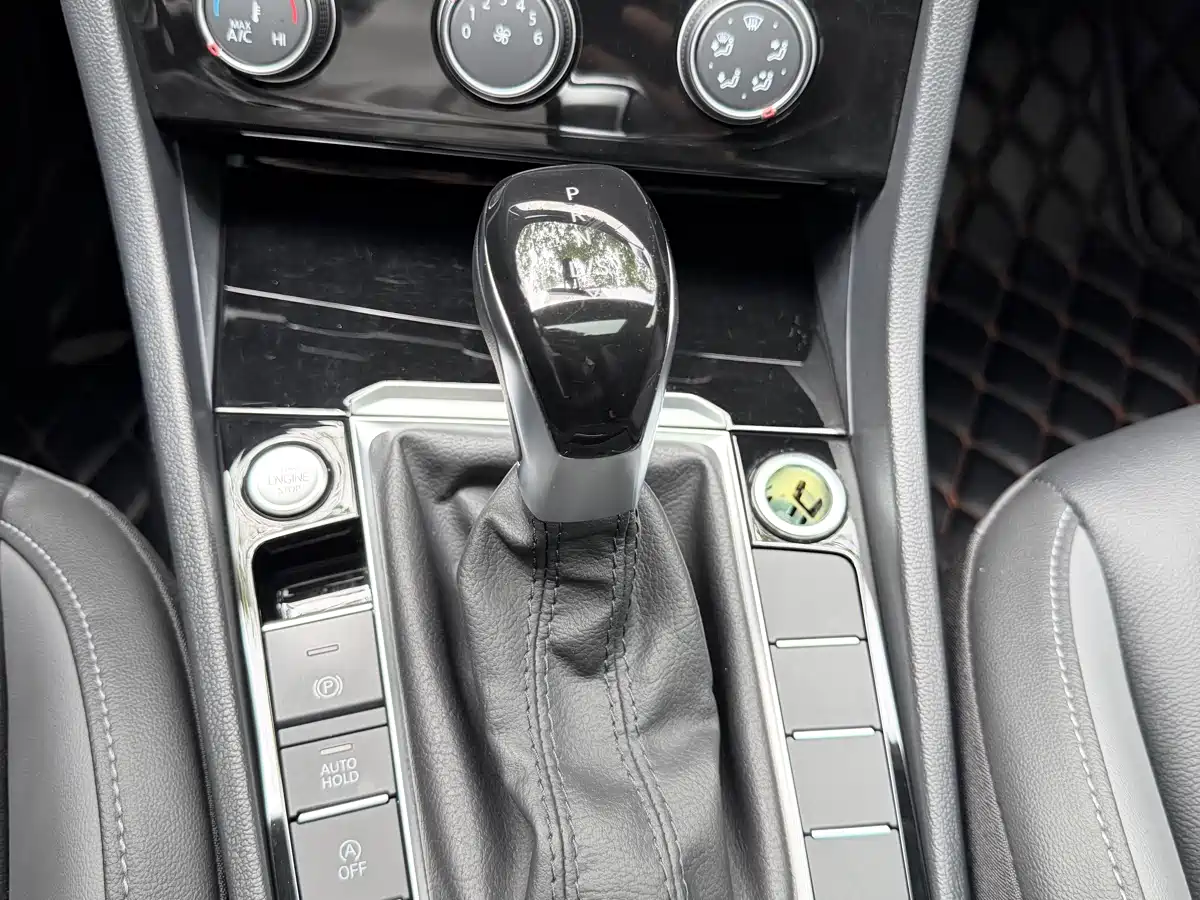 Volkswagen Sagitar 2021 280TSI DSG Comfort Smart Connect Edition фото 17