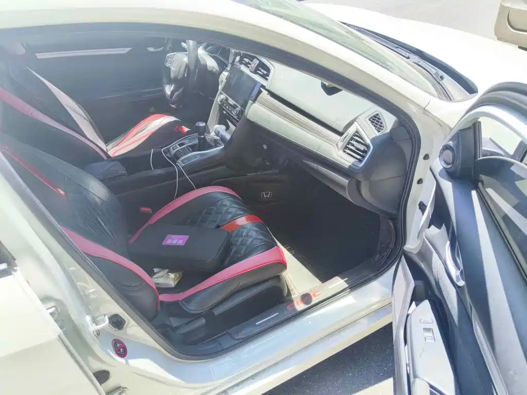 صورة 10 - Honda Civic