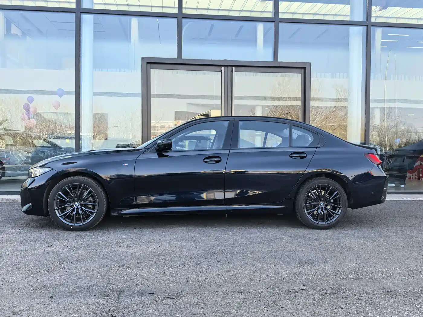 BMW 3 Series 2024 325Li M Sport Shadowline Package фото 3