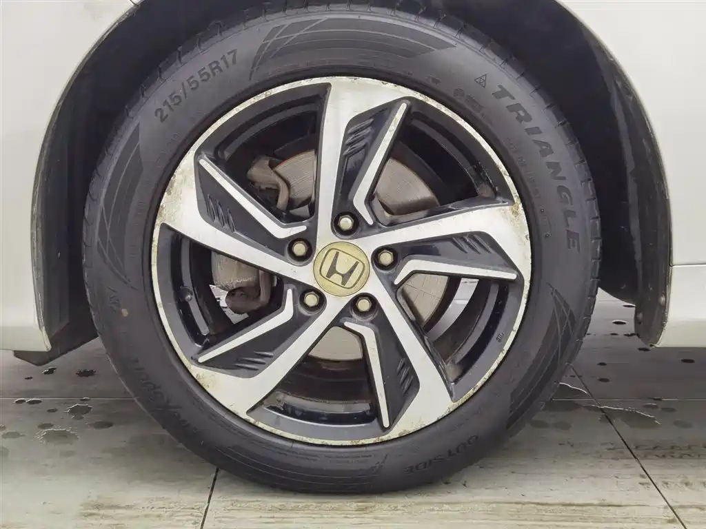 Honda Odyssey 2015 2.4L Smart Edition фото 17
