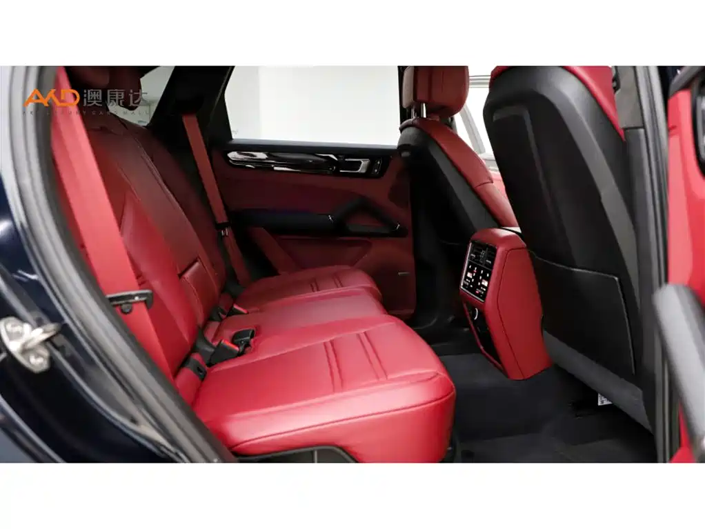 Фото 8 - Porsche Cayenne