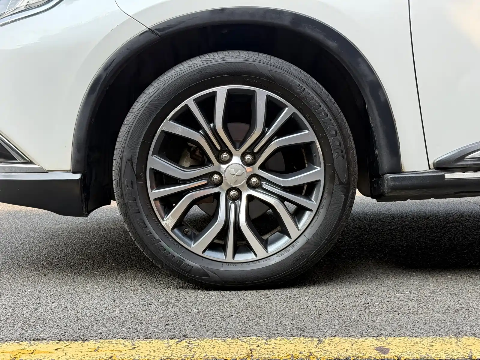 صورة 16 - Mitsubishi Outlander