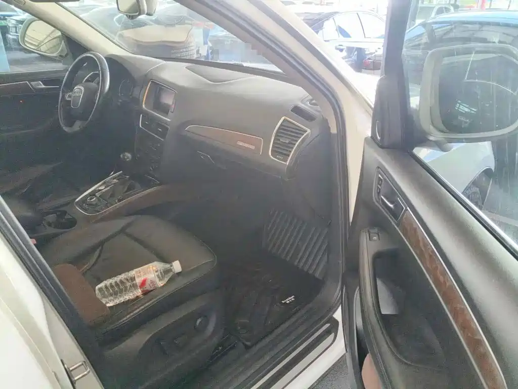 Photo 13 - Audi Q5 (Import)