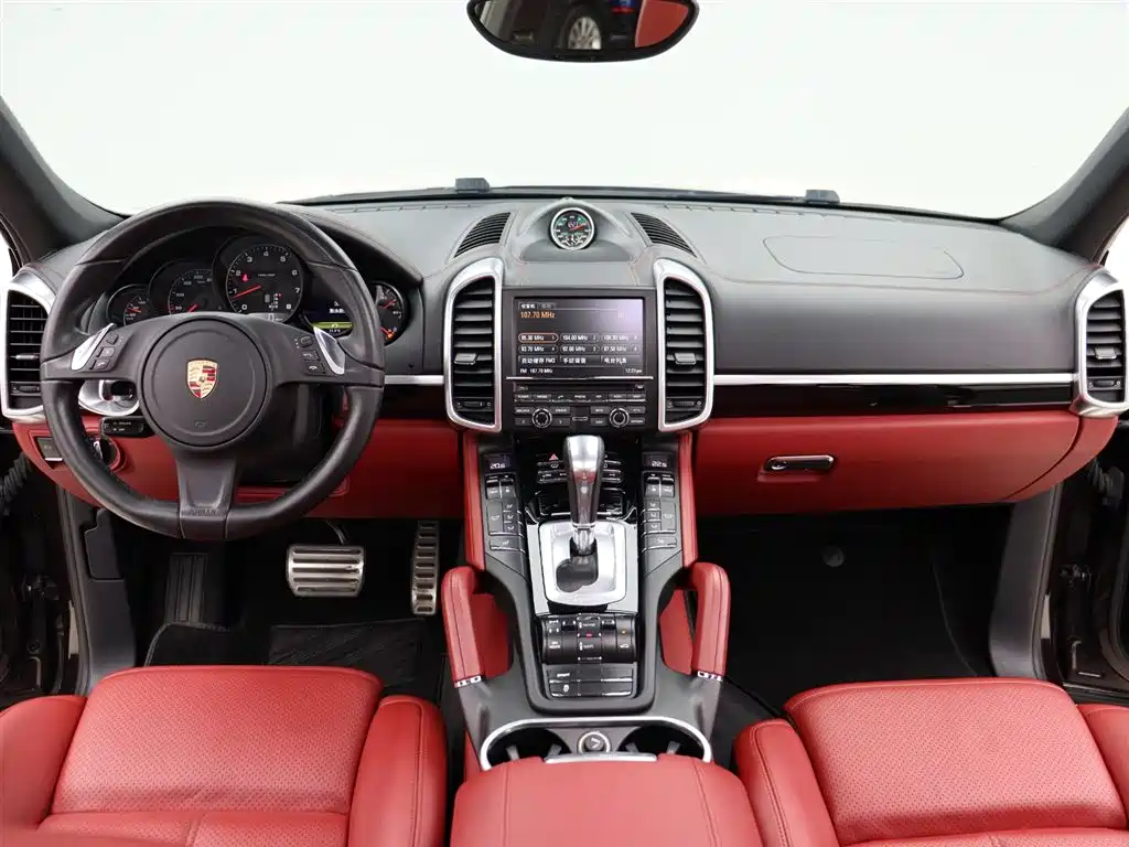 Porsche Cayenne 2014 Cayenne Platinum Edition 3.0T фото 16