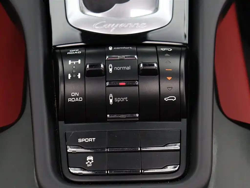 Porsche Cayenne 2014 Cayenne Platinum Edition 3.0T фото 22