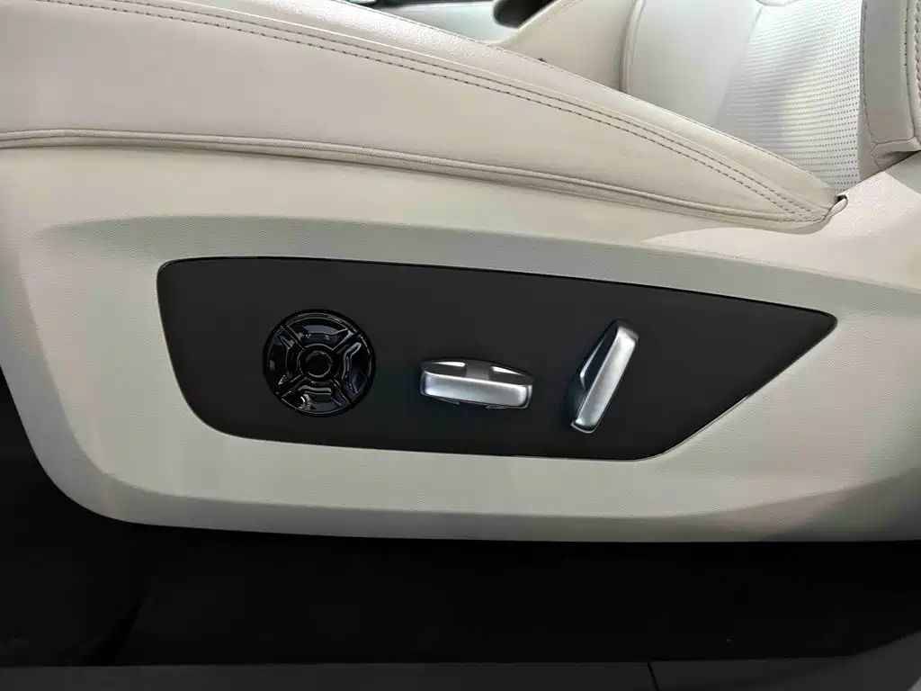Li Auto Li ONE 2020 2020 Extended Range 6-seater