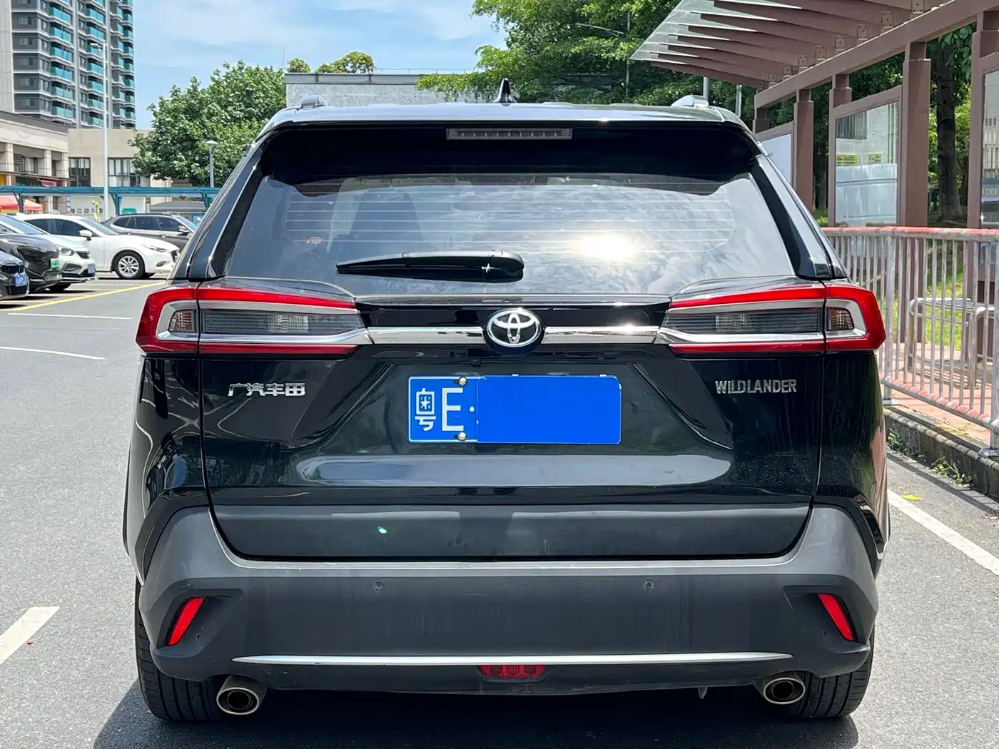 Toyota Wildlander 2023 2.0L CVT FWD Luxury PLUS фото 3