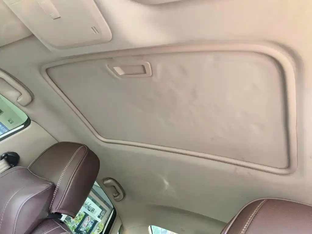 Фото 14 - Buick Excelle