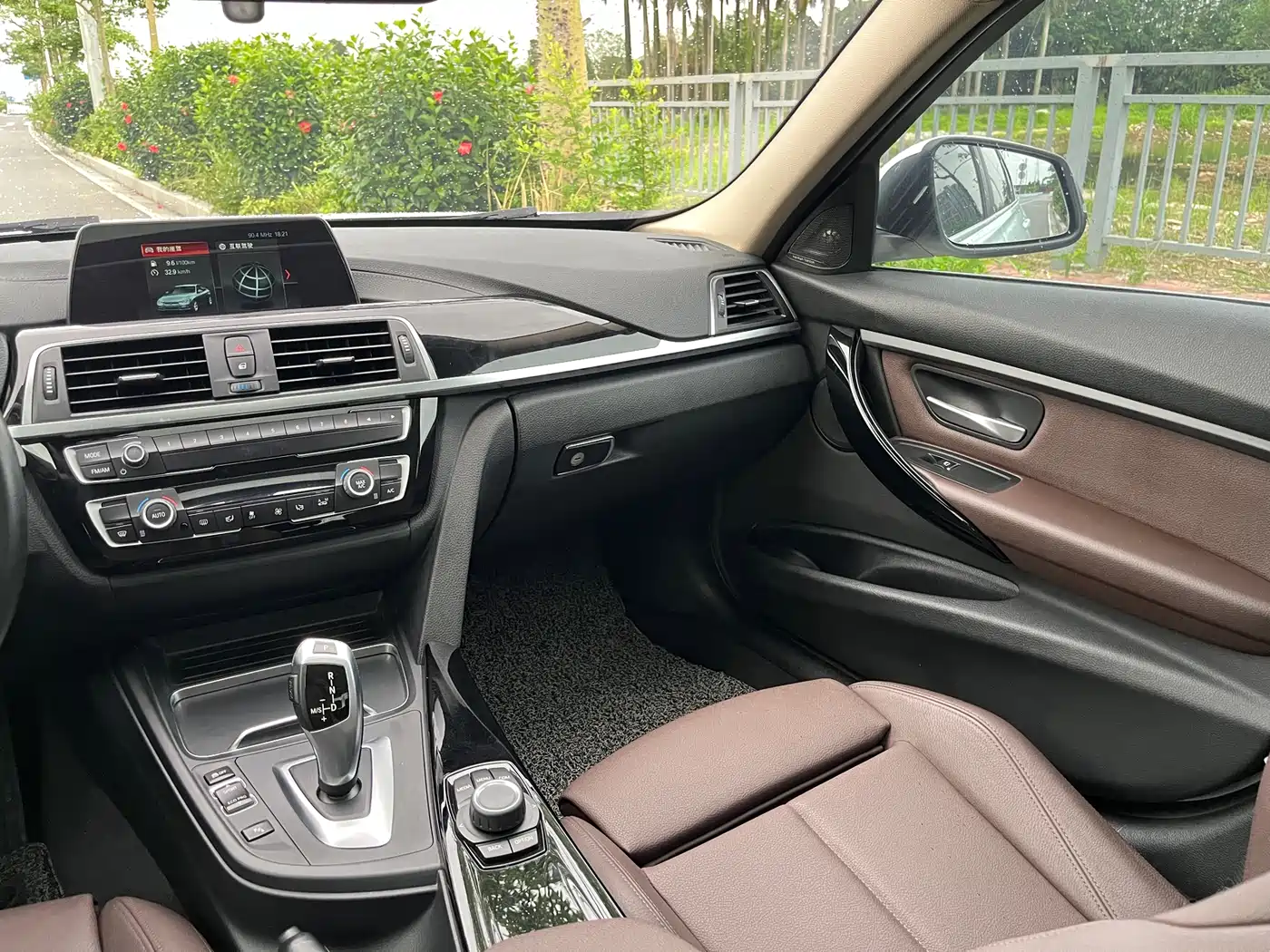 BMW 3 Series 2018 320Li Fashion Style фото 19