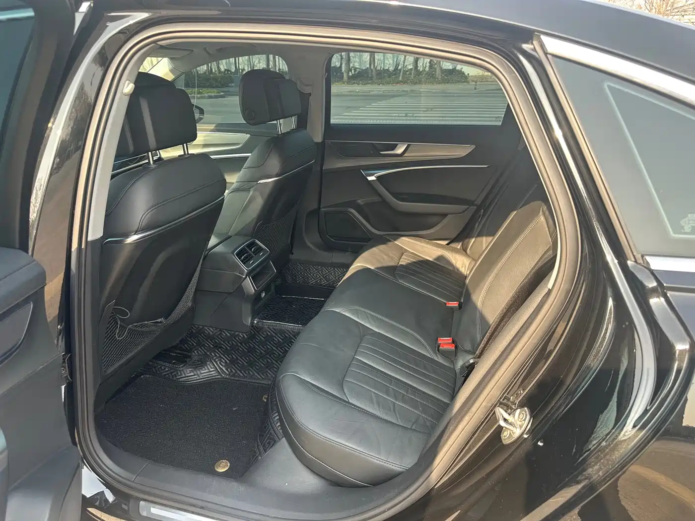 Audi A6L 2020 40 TFSI Luxury Elegance фото 6