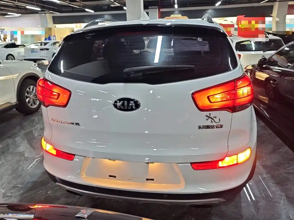 Kia Sportage 2015 2.0L Automatic 2WD GLS фото 6