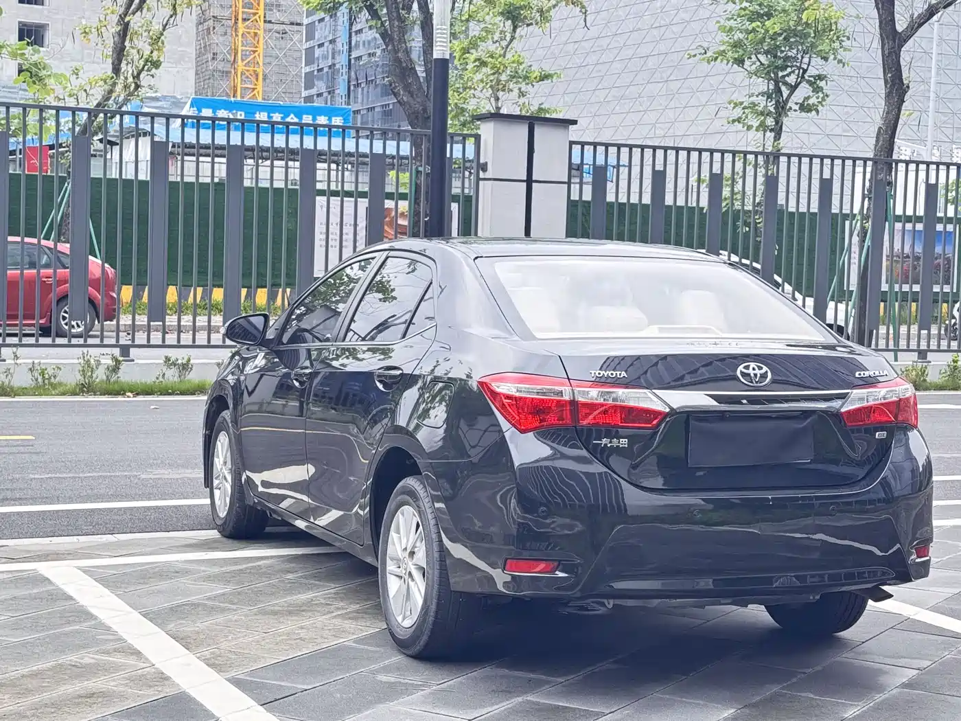 Toyota Corolla 2014 1.6L CVT GL фото 7
