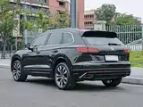 صورة 3 - Volkswagen Touareg