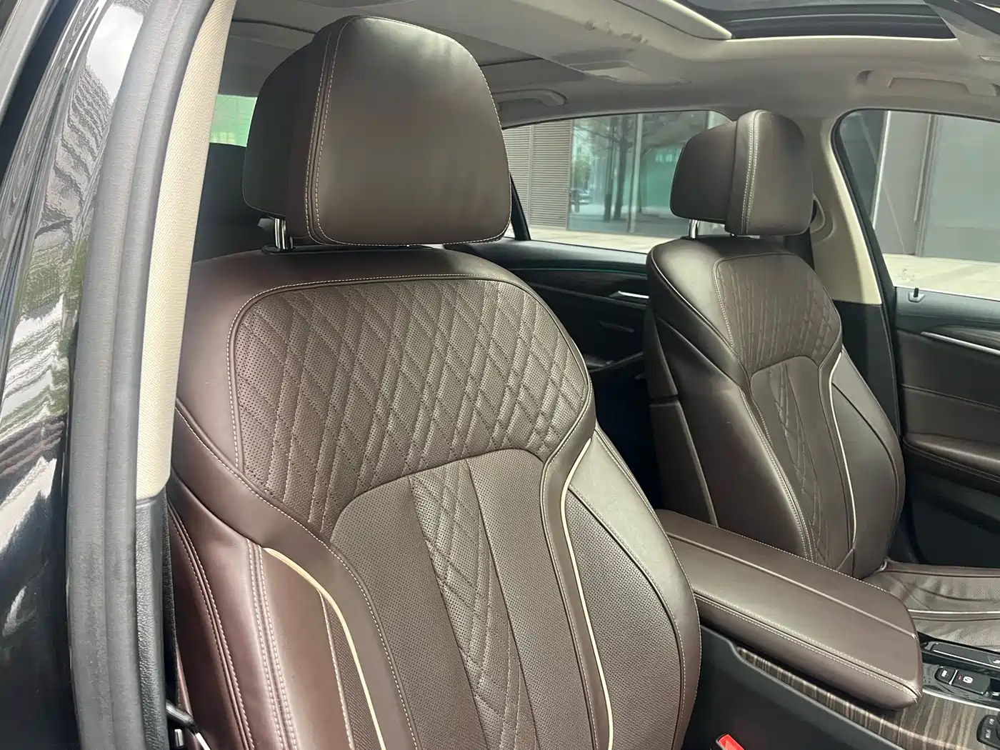 BMW 5 Series New Energy 2019 Facelift 530Le Pioneer Edition фото 22