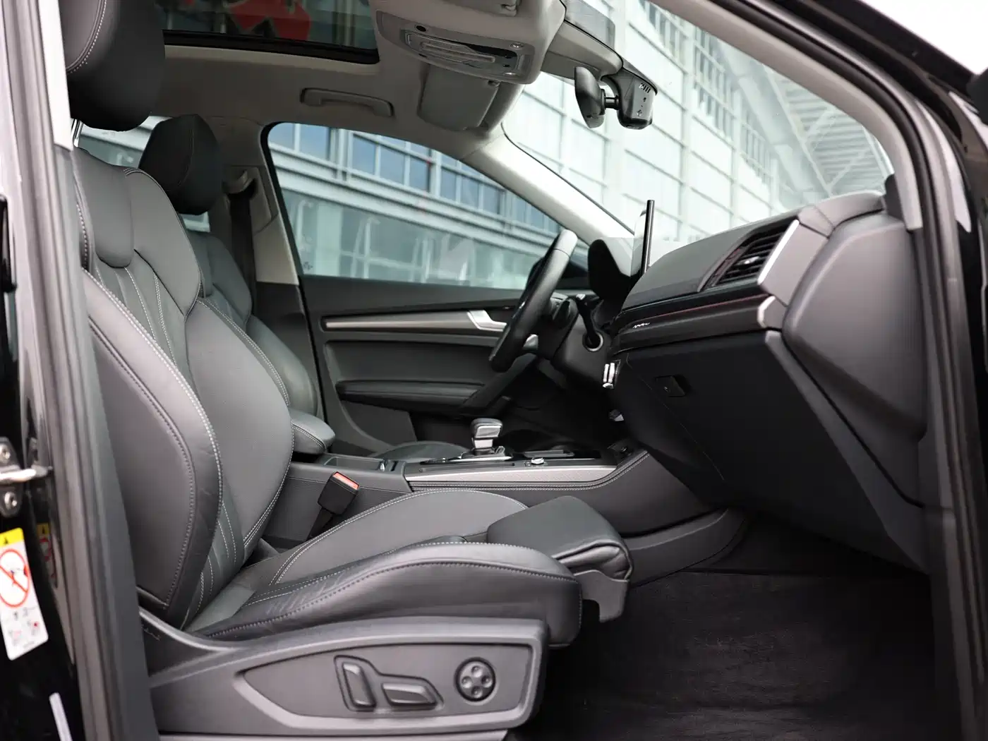 Audi Q5L 2022 Facelift 40T Luxury Dynamic фото 14