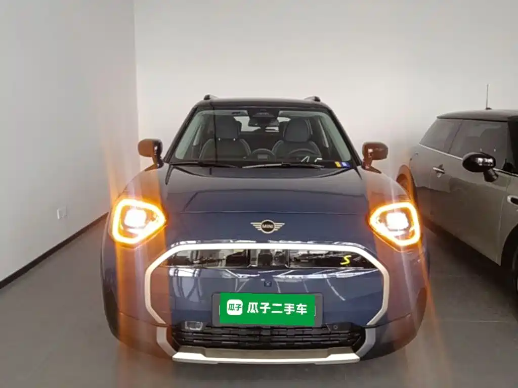 Фото 3 - MINI Aceman