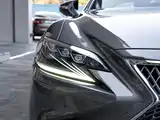 Фото 6 - Lexus LS