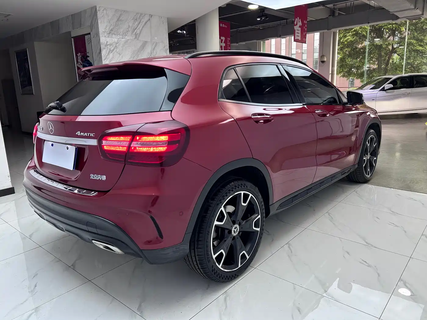 Mercedes-Benz GLA 2018 GLA 220 4MATIC Sport фото 7