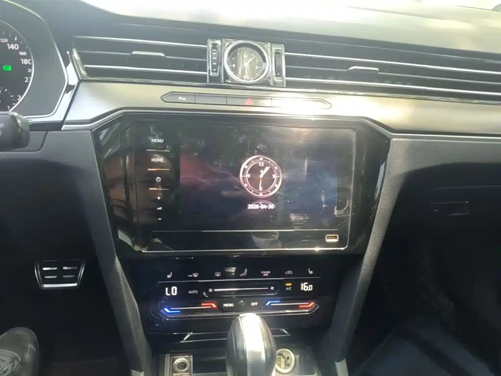 Volkswagen Magotan 2020 330TSI DSG Leading фото 13