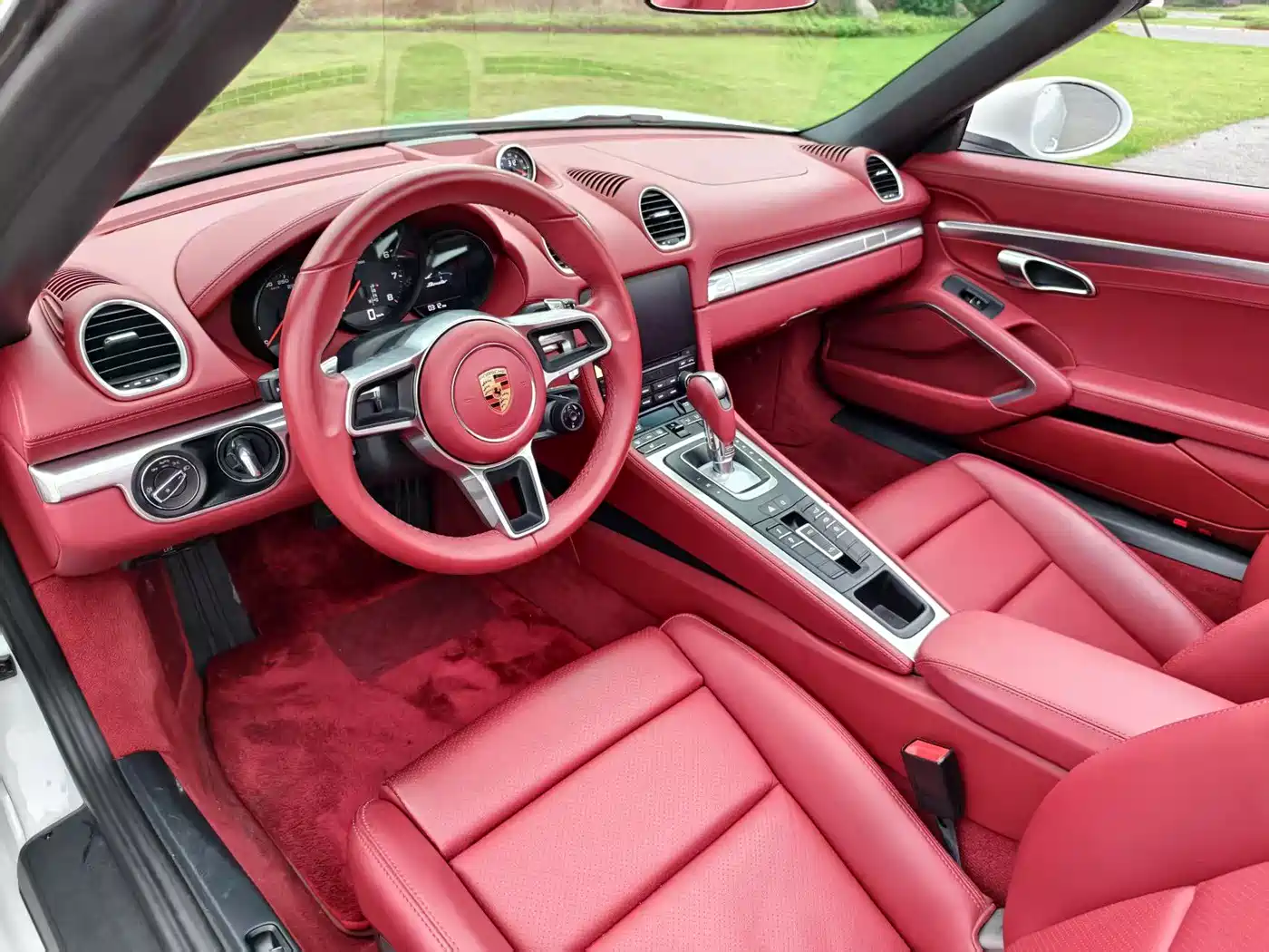 PORSCHE 718