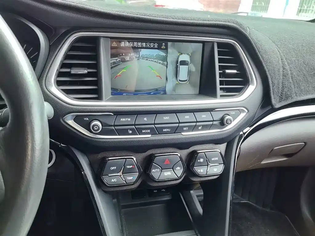GAC Trumpchi Trumpchi GS4 2017 235T Automatic 2WD Luxury Smart Connected Edition фото 13
