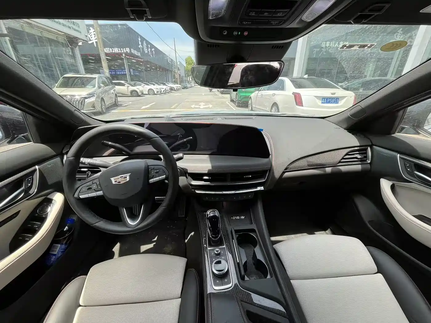 Cadillac CT5 2025 Model 28T Track Performance Edition + Peak Track Package фото 11