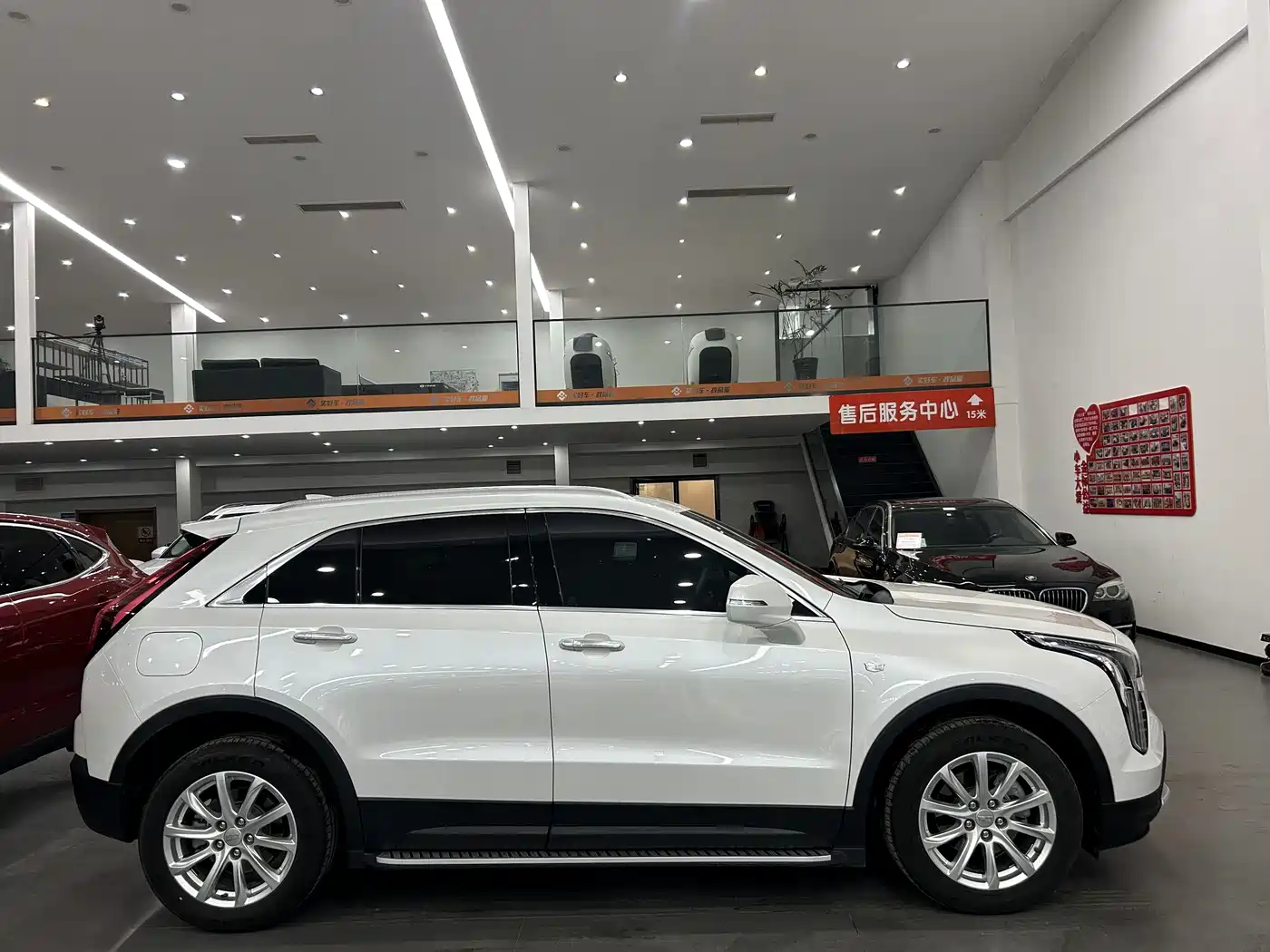 CADILLAC XT4