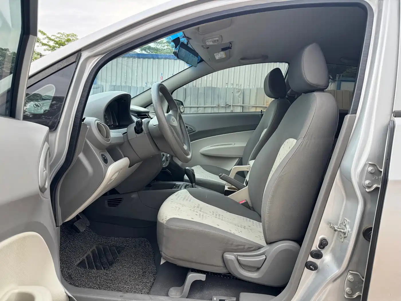 Chevrolet Sail 2013 Sedan 1.2L AMT Ideal Edition фото 5