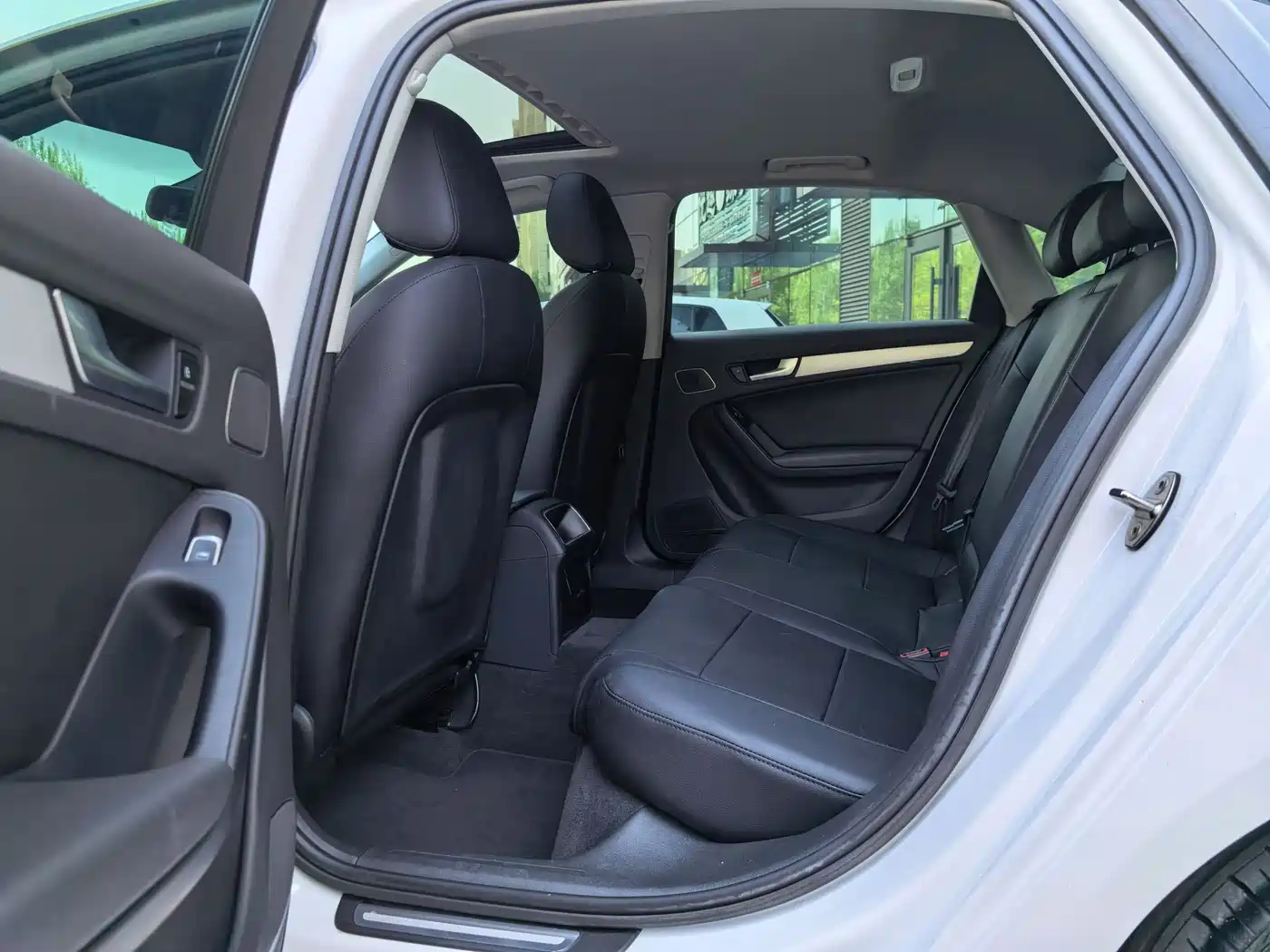 Audi A4L 2013 35 TFSI Automatic Standard фото 8