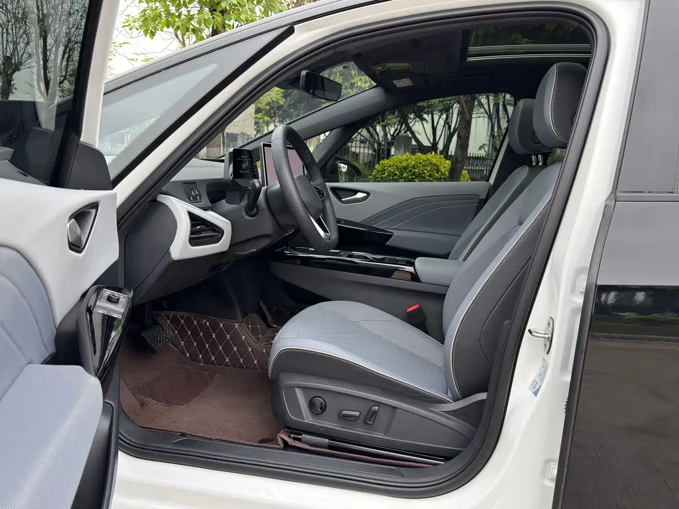 Volkswagen ID.3 2025 Facelift Smart Outstanding Edition фото 15