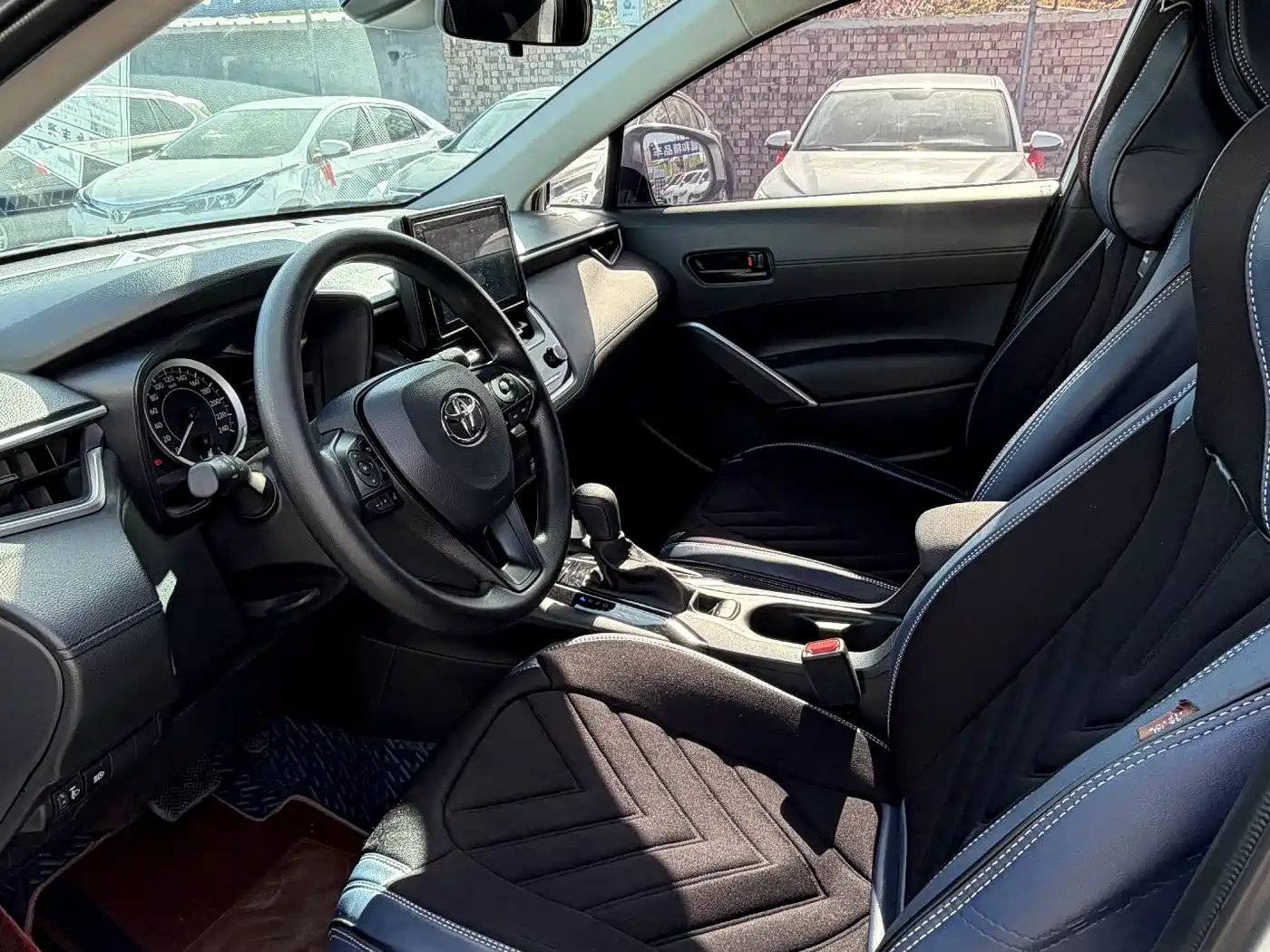 Toyota Corolla Cross 2022 2.0L Elite Edition фото 5