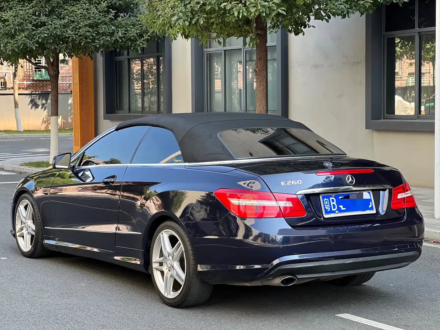 Mercedes-Benz E-Class (Import) 2012 E 260 CGI Convertible фото 8