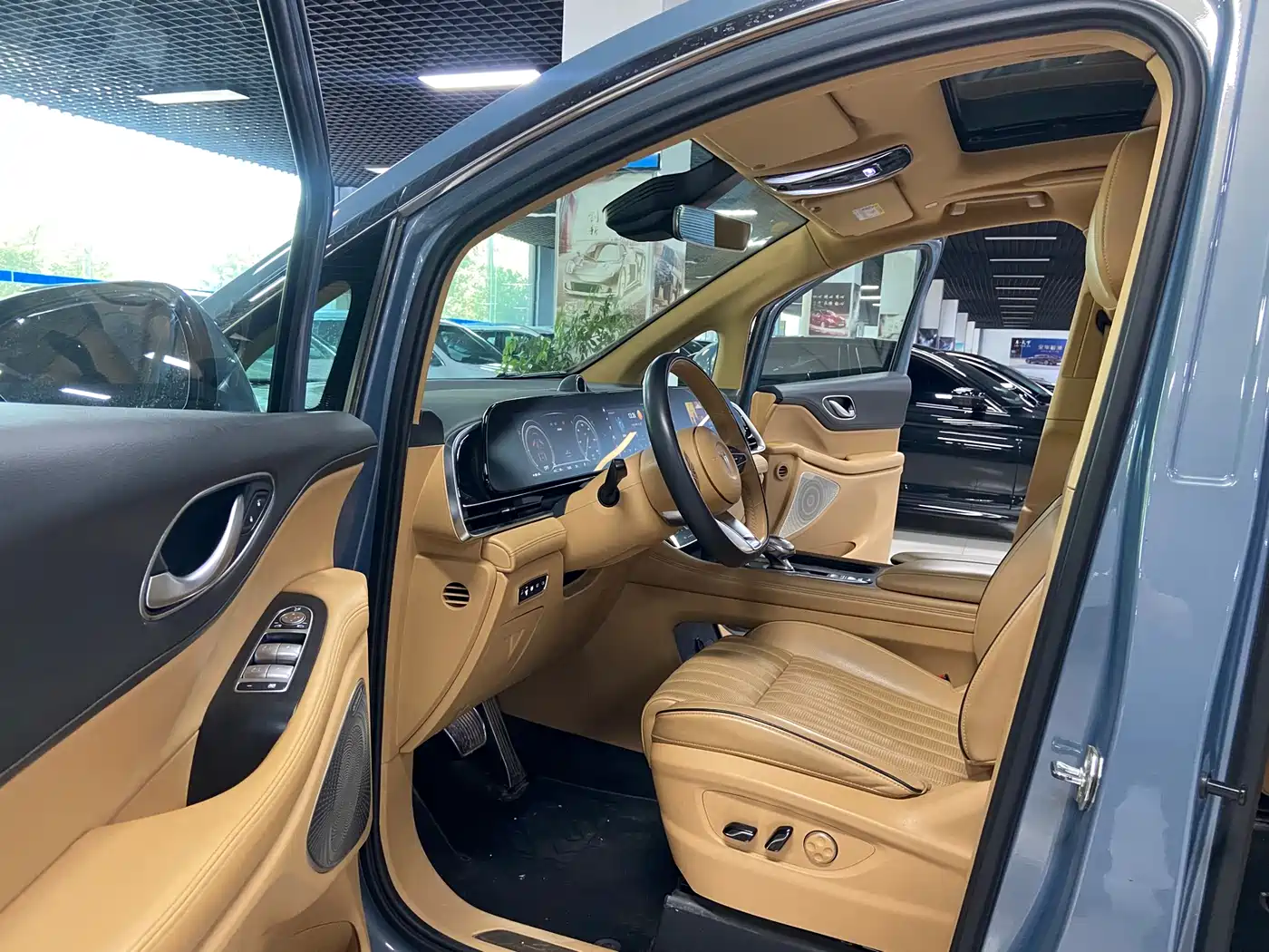 Voyah Auto Voyah Dreamer 2022 Low-carbon Dream+Smart Package фото 7
