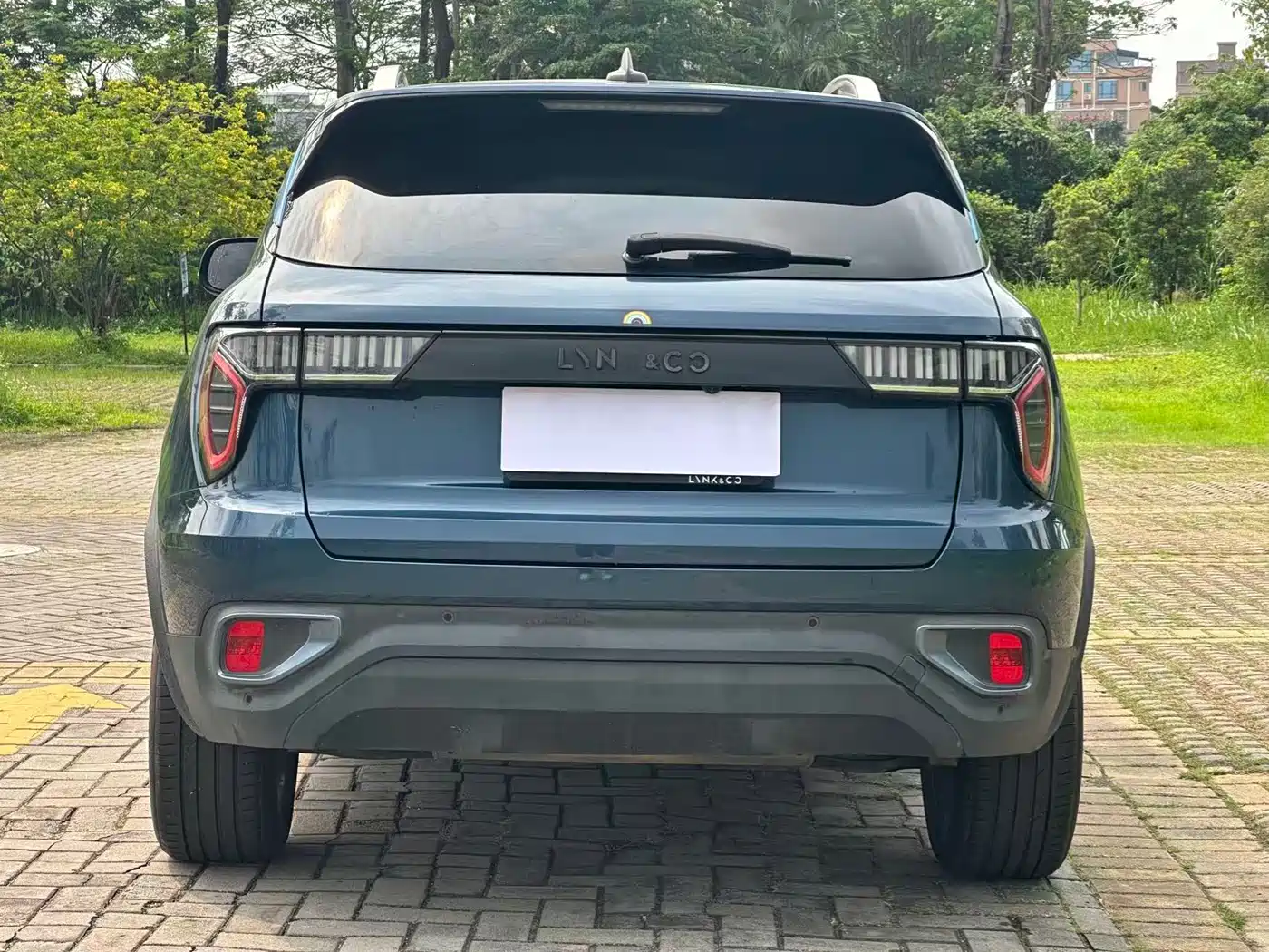 Lynk & Co 01 2019 2.0T 2WD Pro Edition China V фото 12