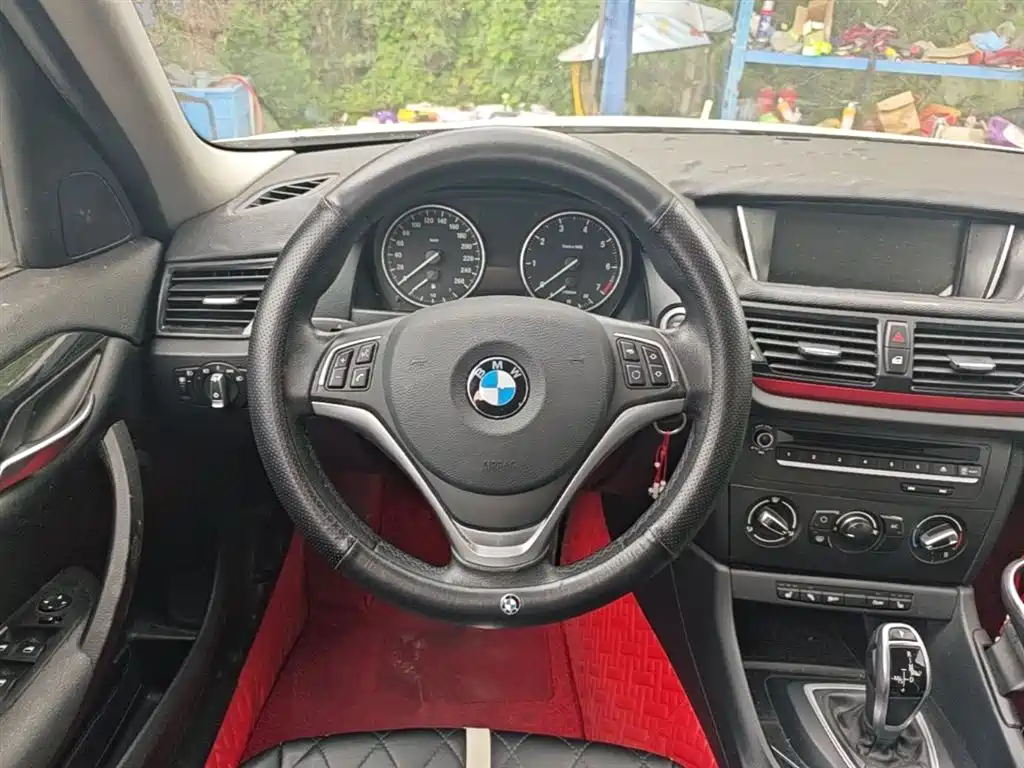 BMW X1 2015 Model sDrive18i Fashion Advanced Edition фото 11