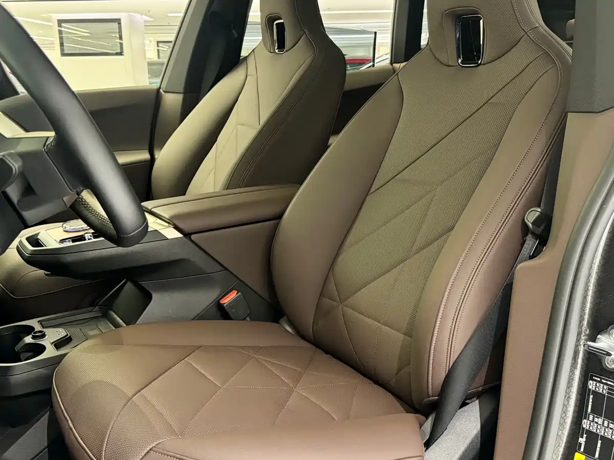BMW iX 2023 Facelift xDrive40 фото 7