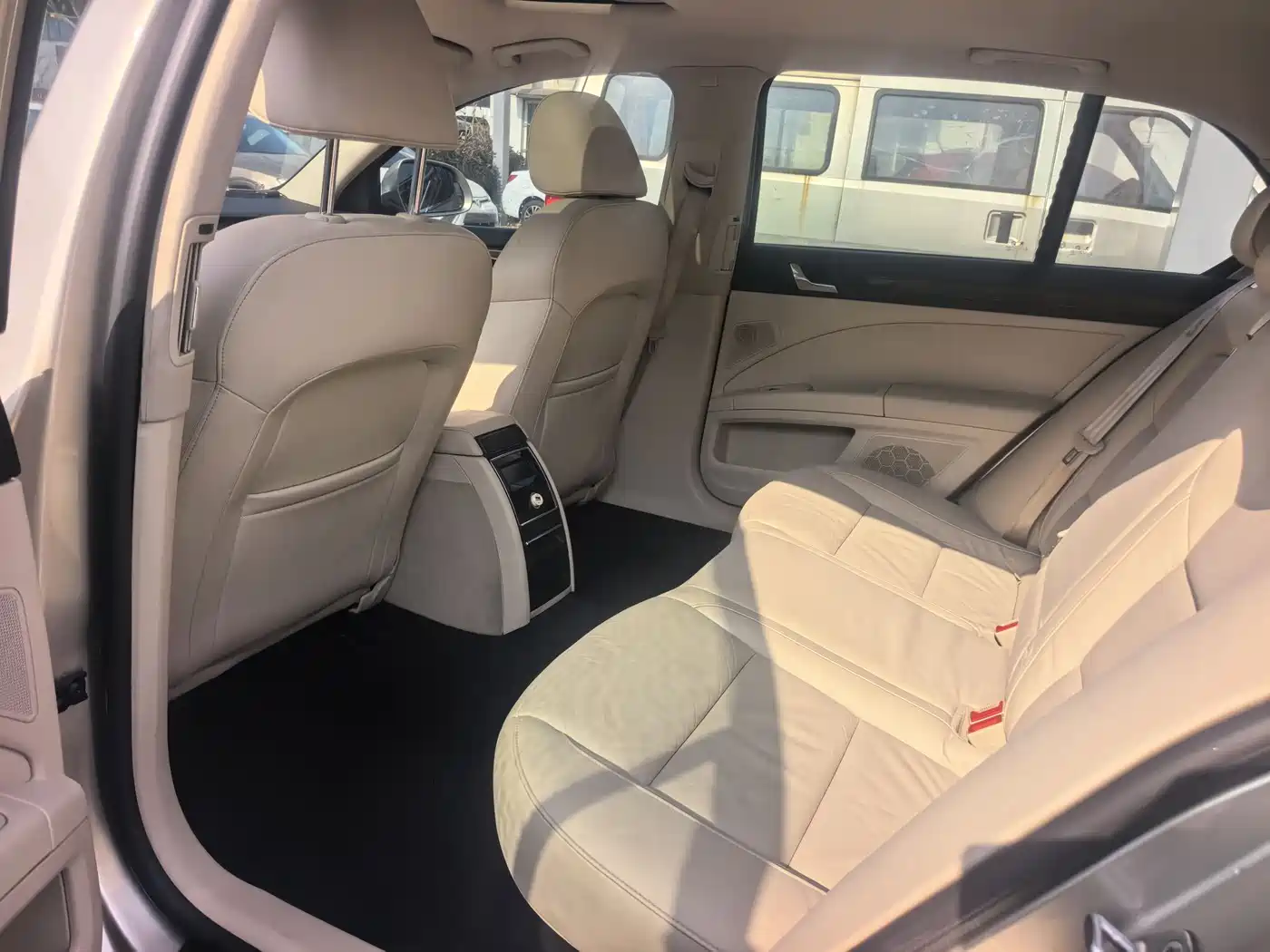 Škoda Superb 2012 1.8TSI Automatic Elegance Edition фото 13