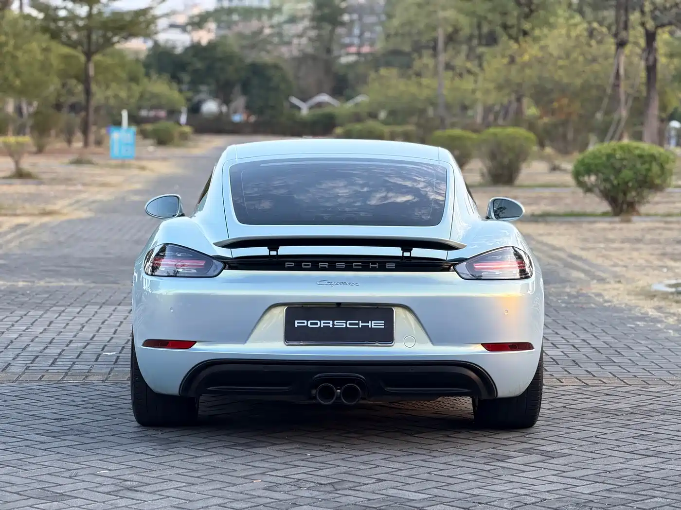 Porsche 718 2016 Cayman 2.0T фото 5